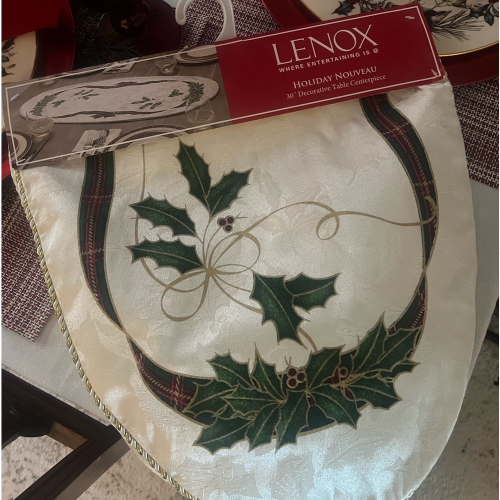 Lenox Oval Centerpiece - Picture 4 of 5